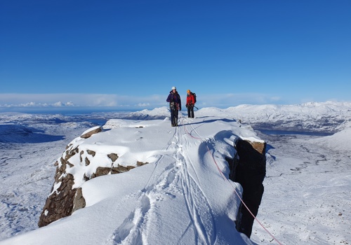 Winter Mountaineering - Chockstone Gully & North Gully Link Up (Grade II) – ARROCHAR